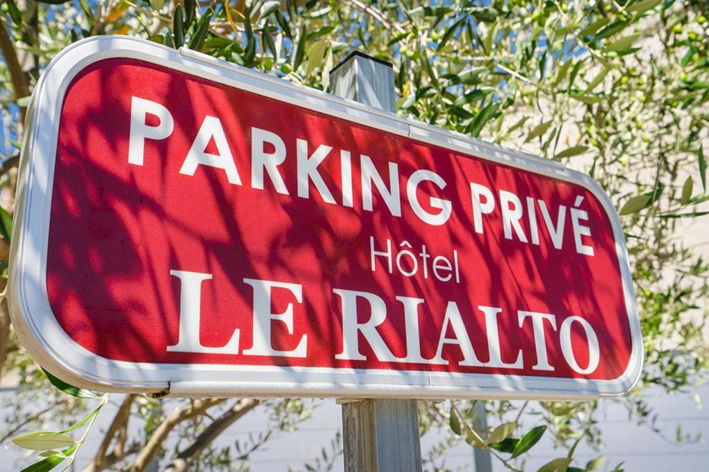 Logis Hotel- Hotel Restaurant Le Rialto Le Sequestre Bagian luar foto